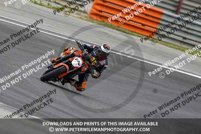 cadwell no limits trackday;cadwell park;cadwell park photographs;cadwell trackday photographs;enduro digital images;event digital images;eventdigitalimages;navarra;no limits trackdays;peter wileman photography;racing digital images;trackday digital images;trackday photos